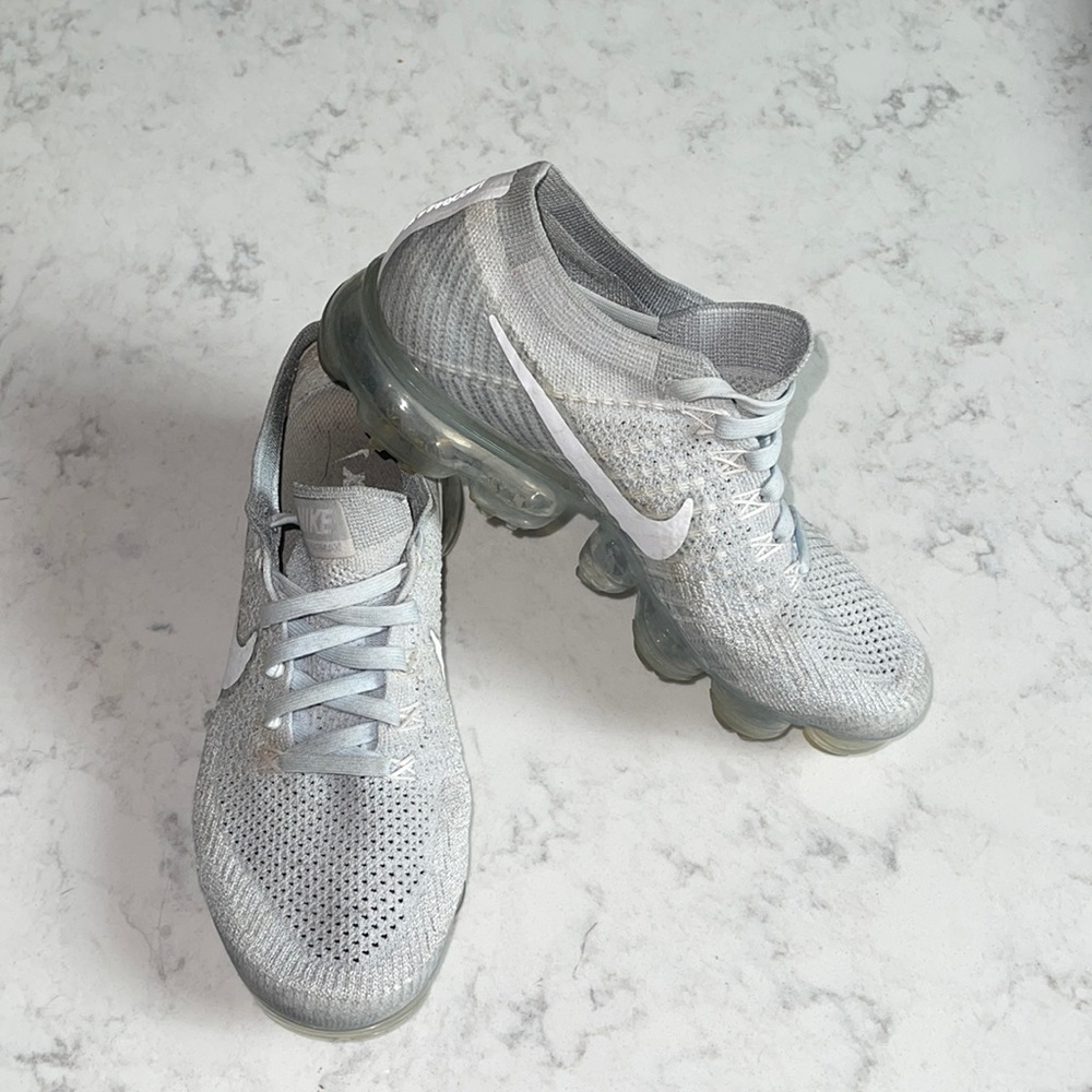 Nike Womens Air Vapor Max Flyknit Sneakers Light Blue